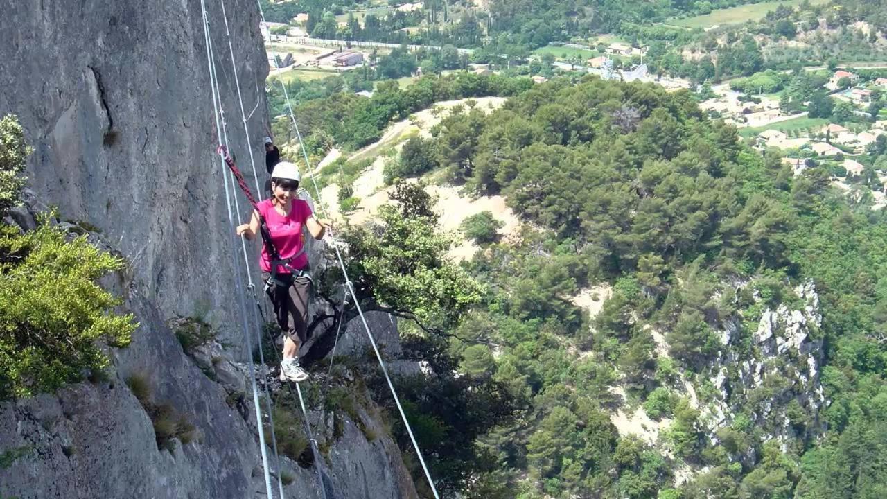 Les Chambres D'Hotes Du Mas Face Au Ventoux Plaisians Esterno foto